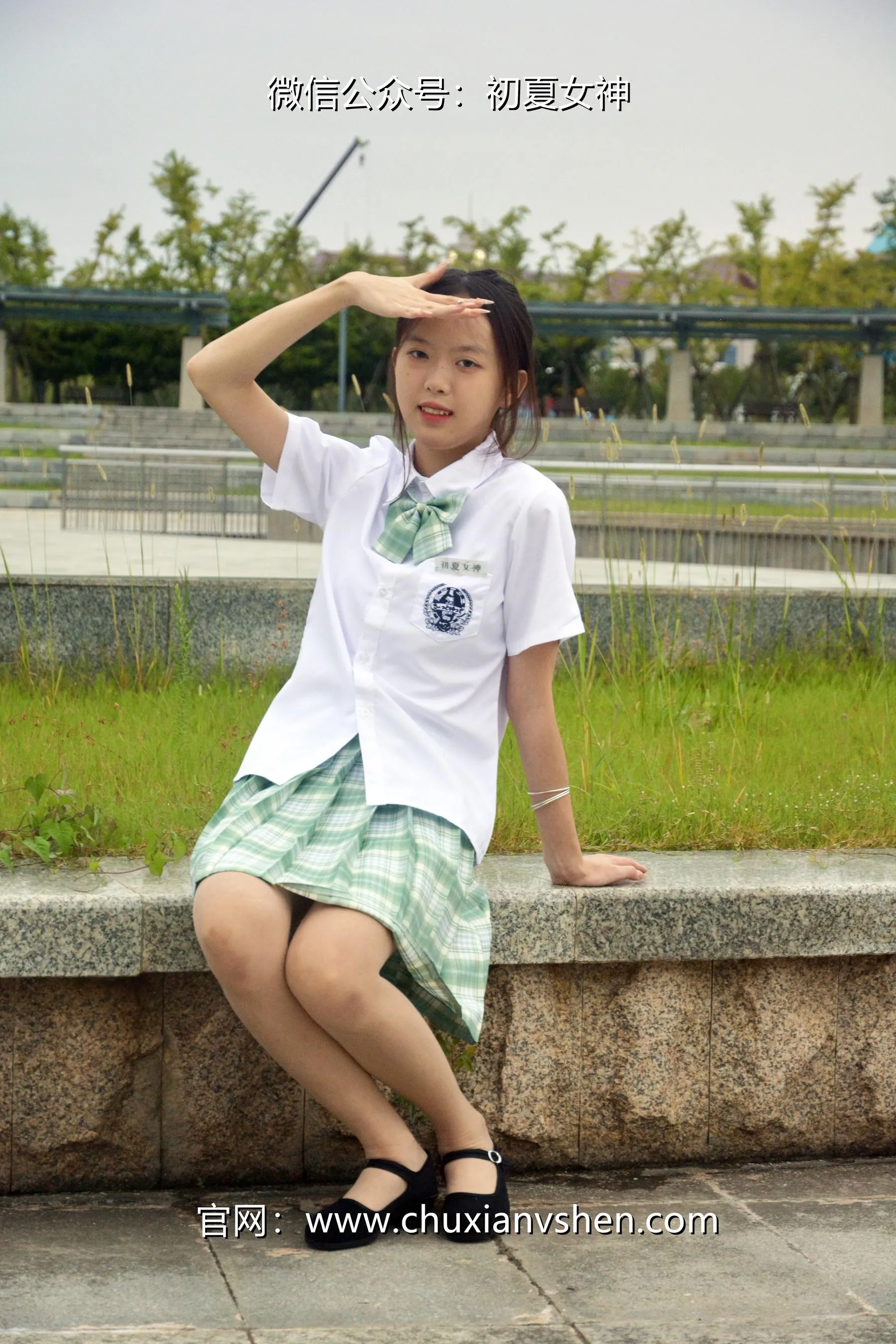 初夏女神 NO.029 情情 绿色JK套 [72P]插图9